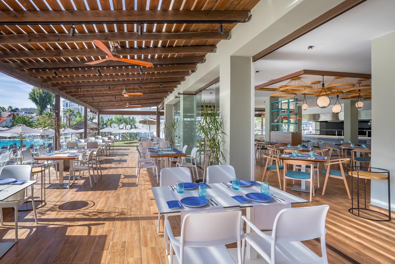 Overdekt restaurantterras van Occidental Torremolinos Playa